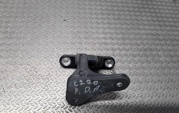 Mercedes-Benz C W203 Front door lower hinge 