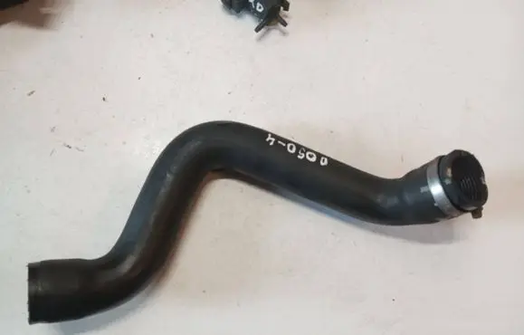 Volvo XC90 Engine coolant pipe/hose 30680748