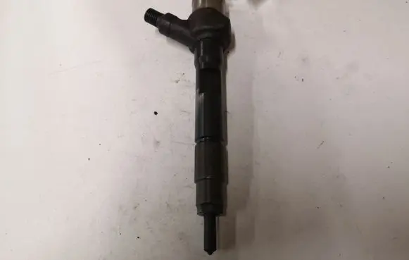 Mazda 6 Fuel injector R2AA13H50
