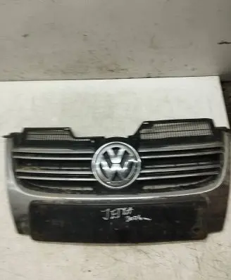 Front bumper upper radiator grill