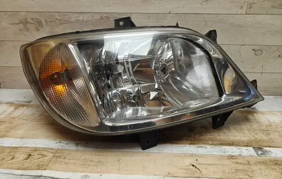 Mercedes-Benz Sprinter W901 W902 W903 W904 Headlight/headlamp