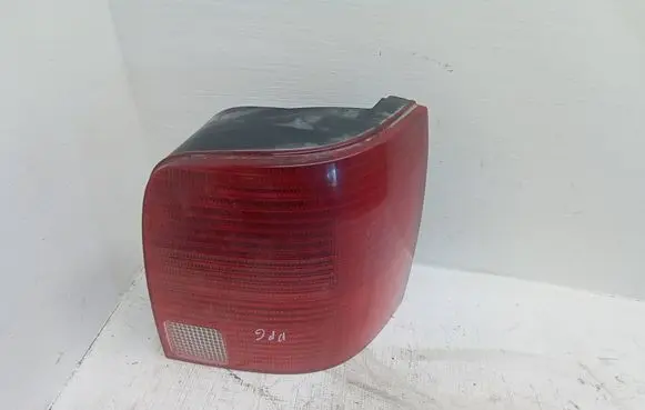 Volkswagen PASSAT B5 Rear/tail lights 3B9945112F