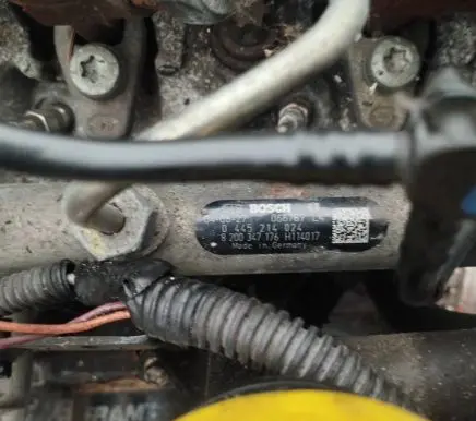 Renault Scenic II - Grand scenic II Fuel main line pipe 0445214024 8200347176