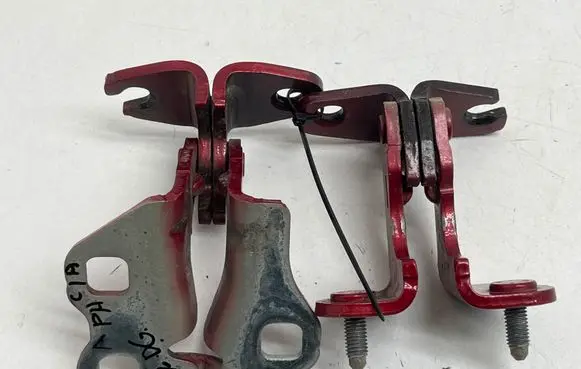 Tesla Model 3 Rear door hinge set A046571