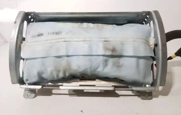 Mitsubishi Carisma Passenger airbag 570605100F