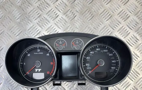 Audi TT TTS Mk2 Speedometer (instrument cluster) 8J0920980K