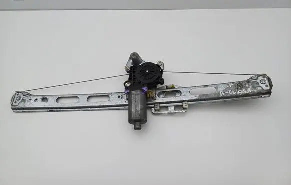 Mercedes-Benz A W168 Front door window regulator with motor 0130821673