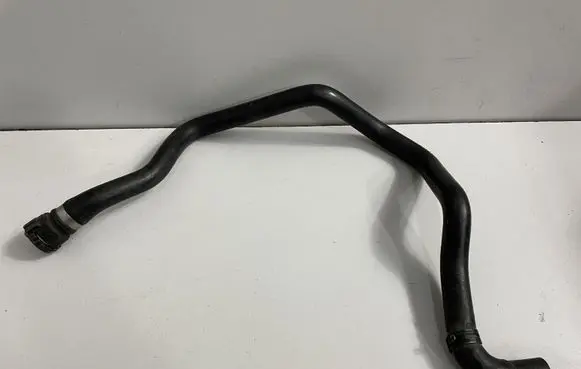 BMW X5 E70 Engine coolant pipe/hose 6945282
