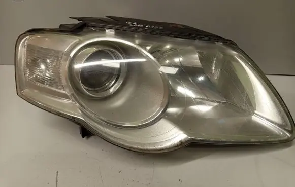 Volkswagen PASSAT B6 Headlight/headlamp 3C0941006Q