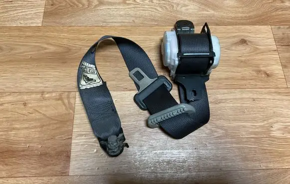 Honda Civic Rear seatbelt 045507 1201 230107