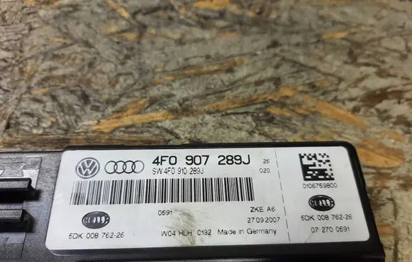 Audi A6 S6 C6 4F Light module LCM 4F0907289J 4F0910289J