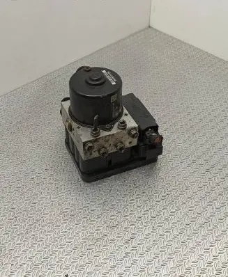 Volkswagen Golf Plus ABS Pump 1K0907379Q 10096003553 00005305F3