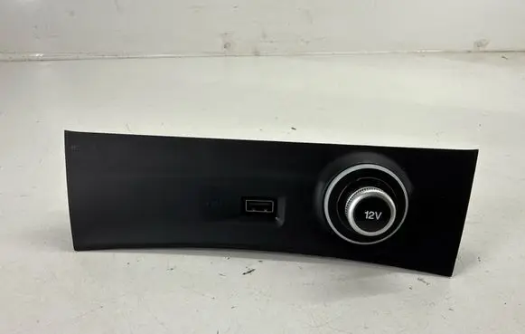 Alfa Romeo Stelvio USB socket connector 00505493820 16949A0
