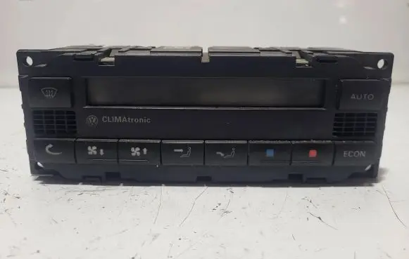 Volkswagen PASSAT B5.5 Climate control unit 2400022303 3B1907032H