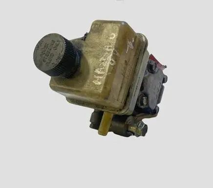Mazda 5 Power steering pump