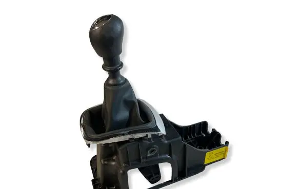 Renault Megane III Gear shifter/selector 8201062921A 9615016B