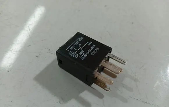 Chrysler 300 - 300C Other relay 21911C