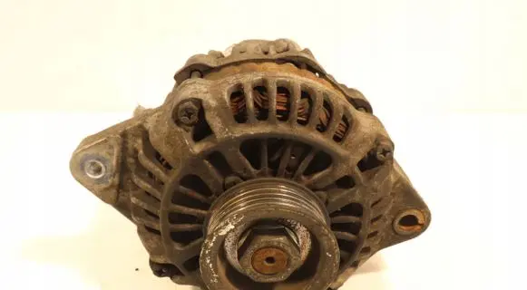 Suzuki Swift I Generator/alternator 3140084E10