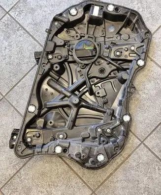 BMW 5 G30 G31 G38 Front window lifting mechanism without motor 7360423