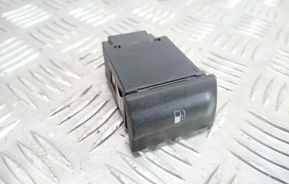 Skoda Octavia Mk1 (1U) Fuel tank opening switch 1U0959833C