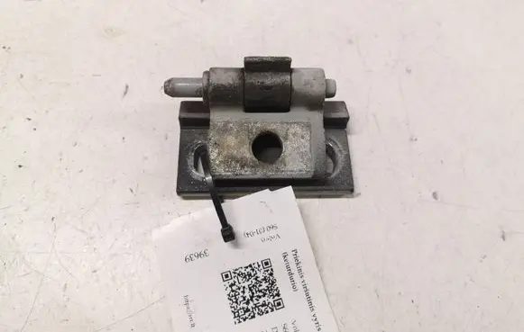 Volvo S60 Front door upper hinge