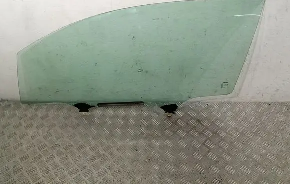 Toyota Auris 150 Front door window/glass (coupe) 6810202240