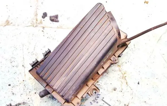 Seat Toledo II (1M) Air filter box 1j0129620