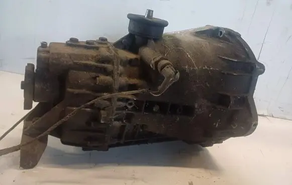 Volkswagen II LT Manual 5 speed gearbox 711604 017320 231590