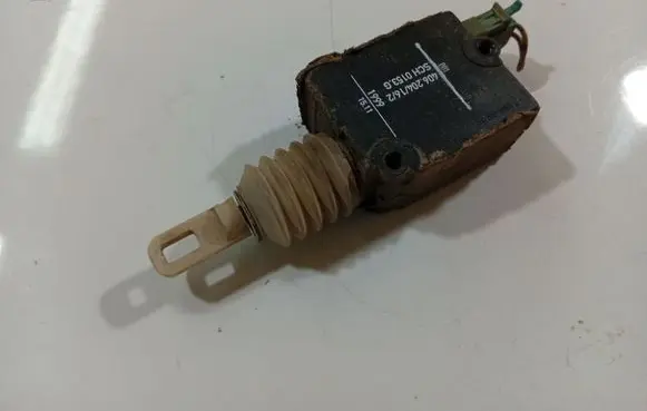 Seat Alhambra (Mk1) Central locking motor 406204162