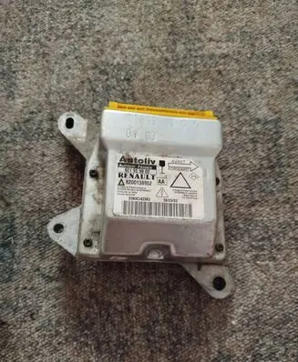 Renault Laguna II Airbag control unit/module 8200138952 D063C142583 601958800