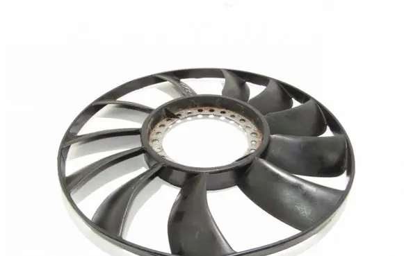 Volkswagen PASSAT B5.5 Fan impeller 058121301B