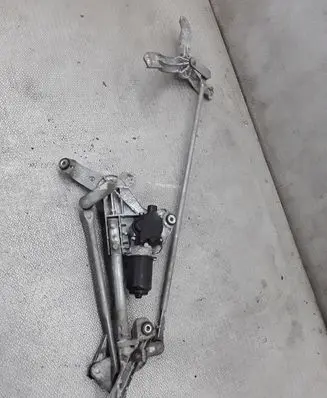 Mitsubishi Grandis Front wiper linkage and motor