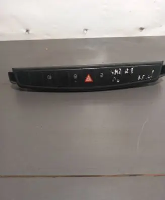 Hazard light switch