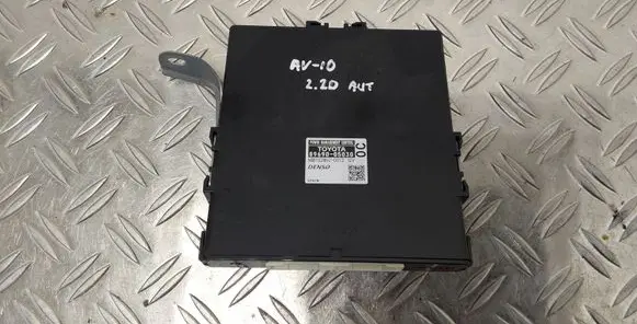 Toyota Avensis T270 Engine control unit/module ECU 8969005030