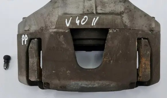 Volvo V40 Front brake caliper