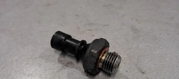 Opel Vectra B Oil pressure sensor 90507539