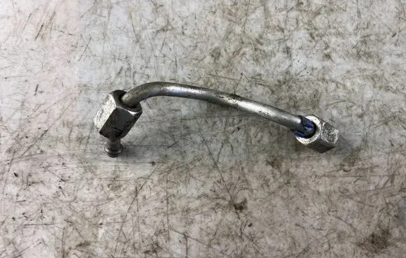 Fuel injector supply line/pipe
