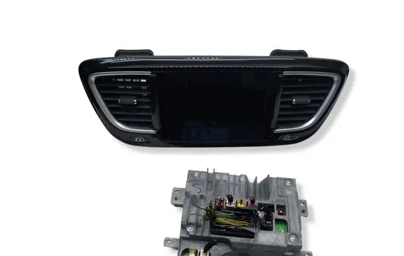 Chrysler Pacifica Screen/display/small screen 45301