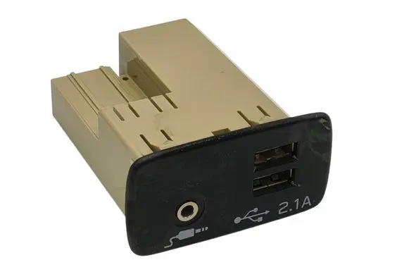 Subaru Forester SK USB socket connector 86257SJ131
