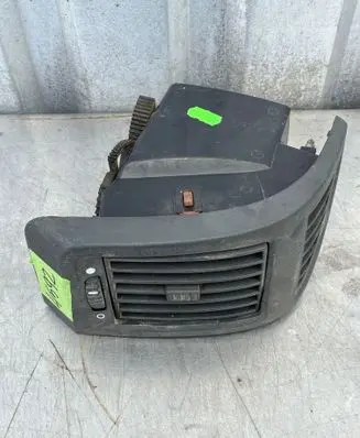 Citroen Jumper Dashboard side air vent grill/cover trim 385812 C391 ST43582