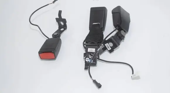 BMW X6M F86 Rear seatbelt buckle 7395096 7344695 7395095