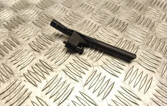 Ford Focus Oil fill pipe 9685411480