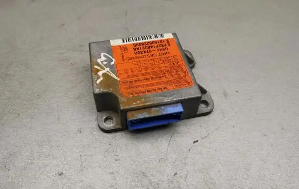 Mazda 626 Airbag control unit/module GE4T57K30D