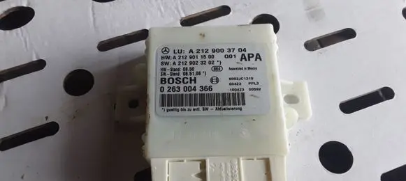 Mercedes-Benz E W212 Parking PDC control unit/module 2129003704