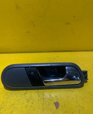 Seat Ibiza III (6L) Front door interior handle 6L1837114E