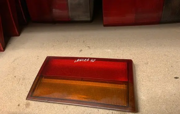 Mitsubishi Lancer Rear/tail lights MB479894 MB479890