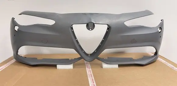 Alfa Romeo Giulia Front bumper 50548804