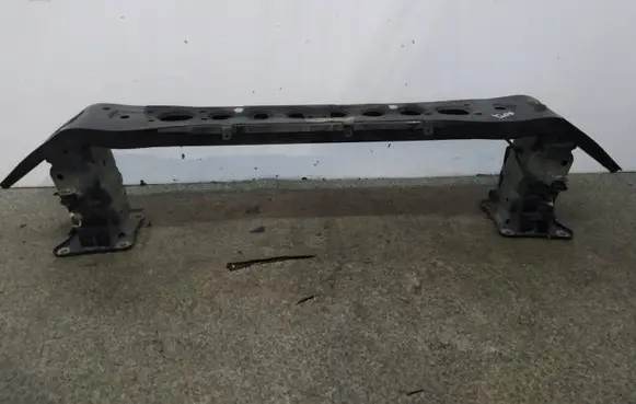 Ford Focus Front bumper support beam 