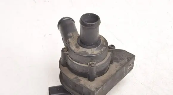Audi A4 Allroad B8 Water pump 06H965561