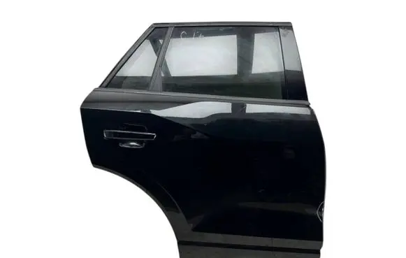 Audi Q2 - Rear door
